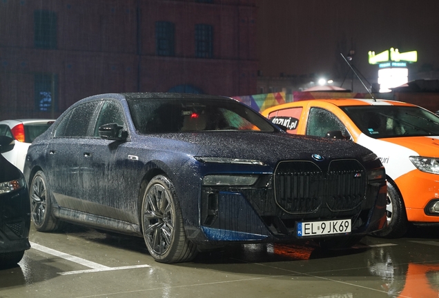 BMW M760e xDrive