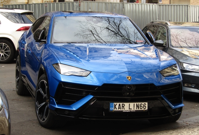 Lamborghini Urus S