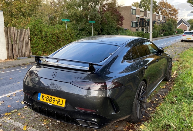 Mercedes-AMG GT 63 S X290