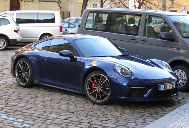 Porsche 992 Carrera 4S