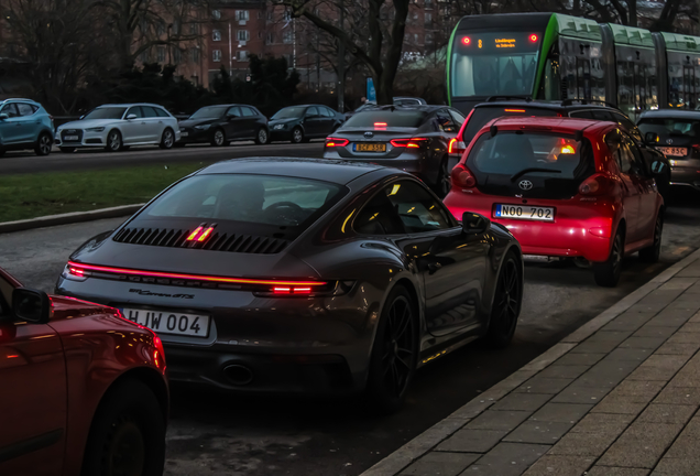 Porsche 992 Carrera GTS