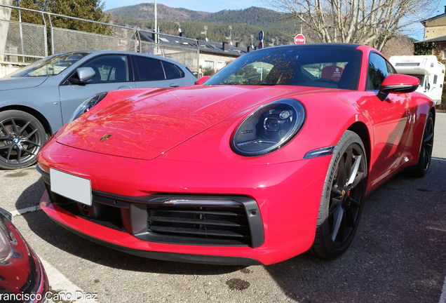 Porsche 992 carrera s