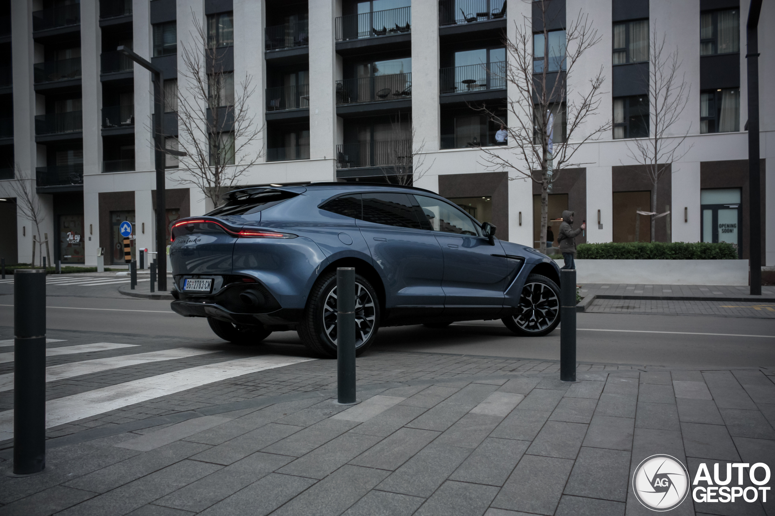 Aston Martin DBX