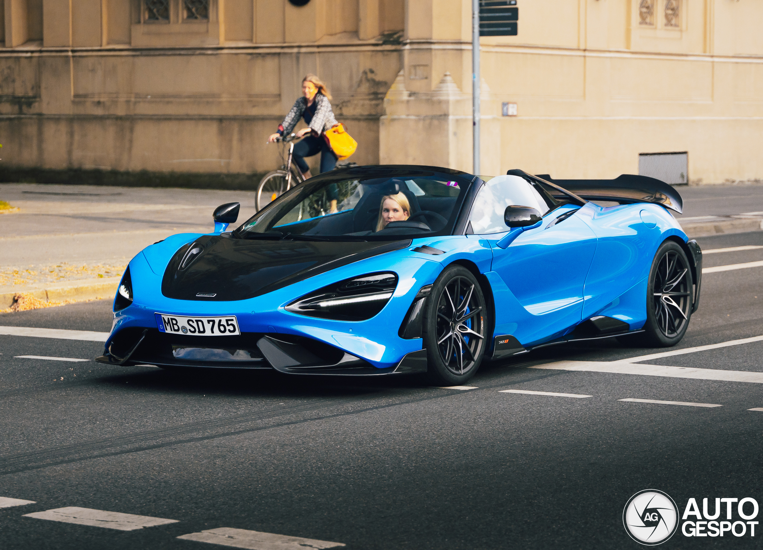 McLaren 765LT Spider