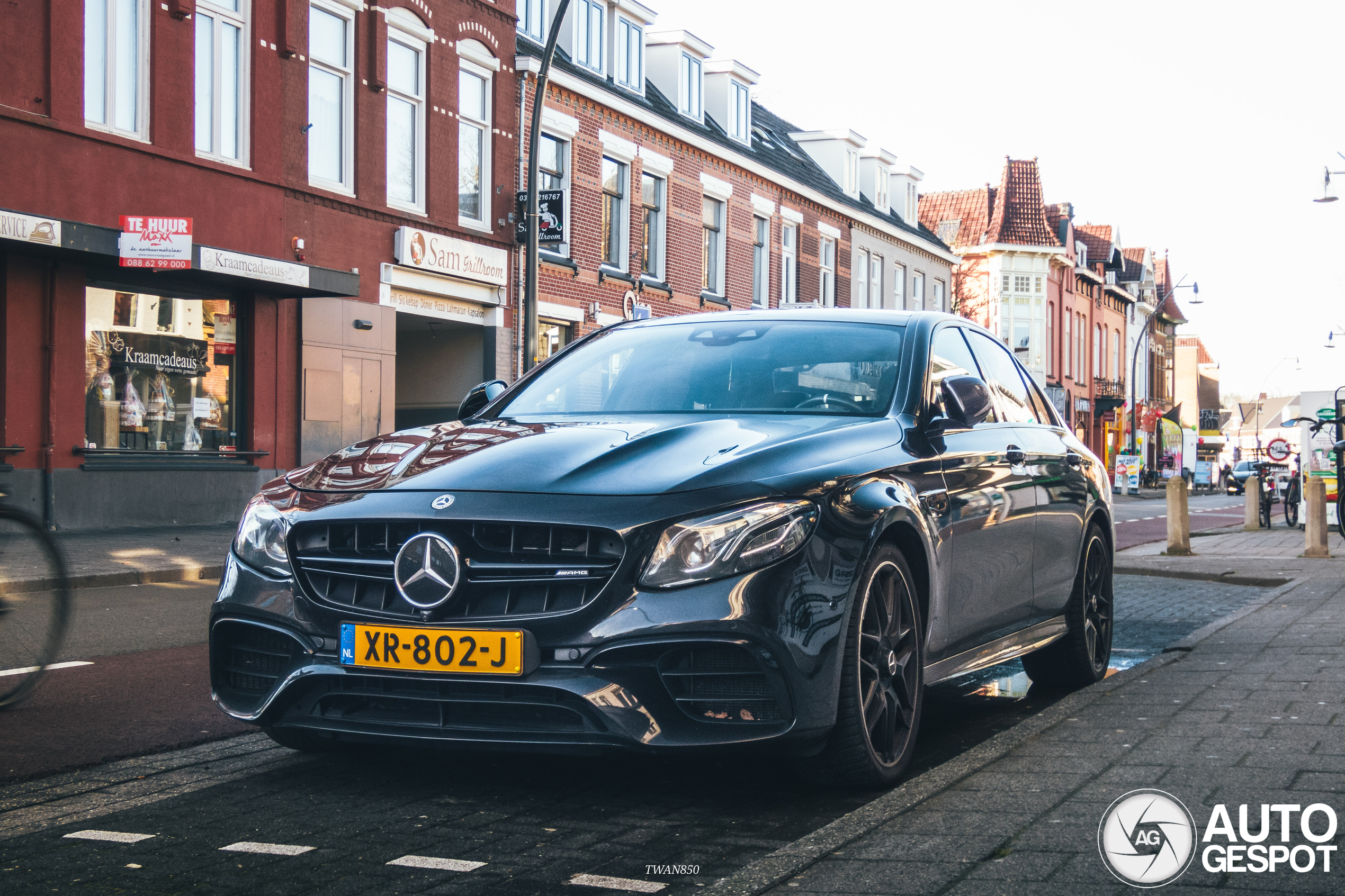 Mercedes-AMG E 63 S W213