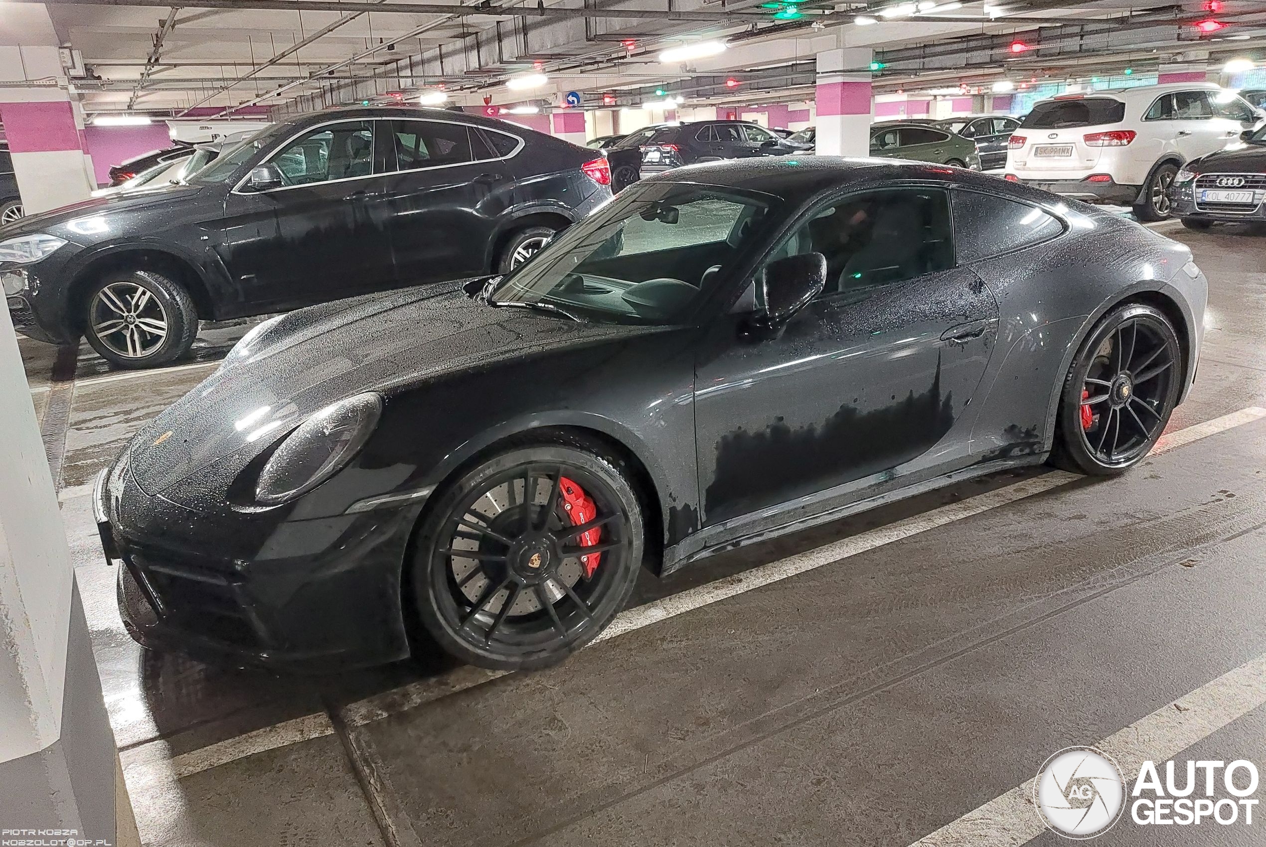 Porsche 992 Carrera 4 GTS