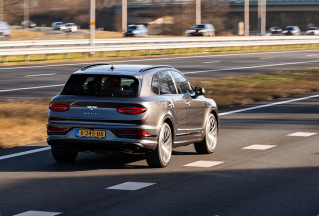 Bentley Bentayga Hybrid Azure