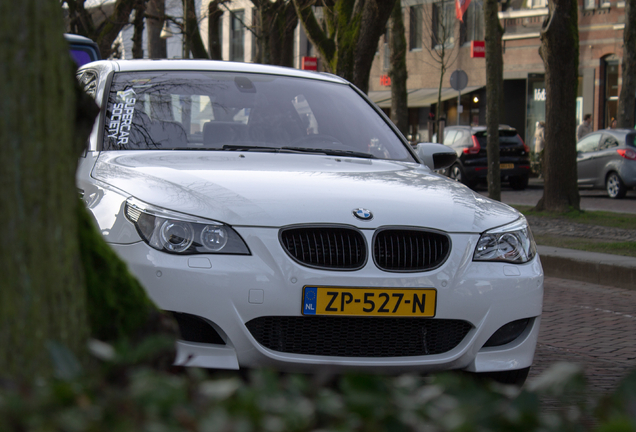 BMW M5 E60 2005