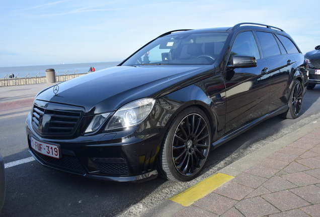 Mercedes-Benz E 63 AMG S212 V8 Biturbo