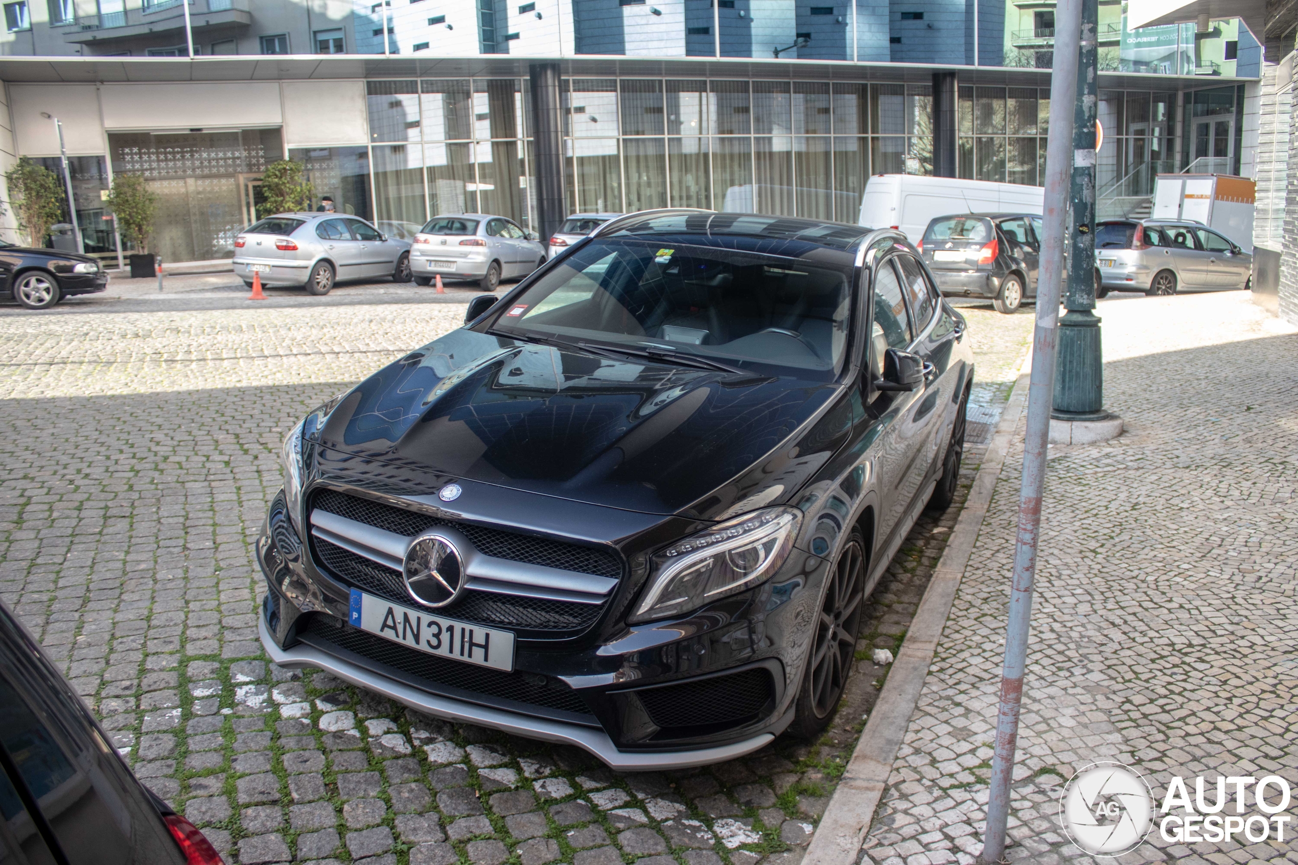 Mercedes-Benz GLA 45 AMG X156