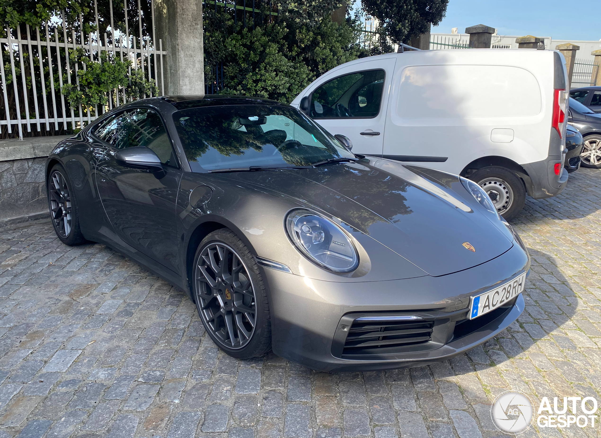 Porsche 992 Carrera 4S