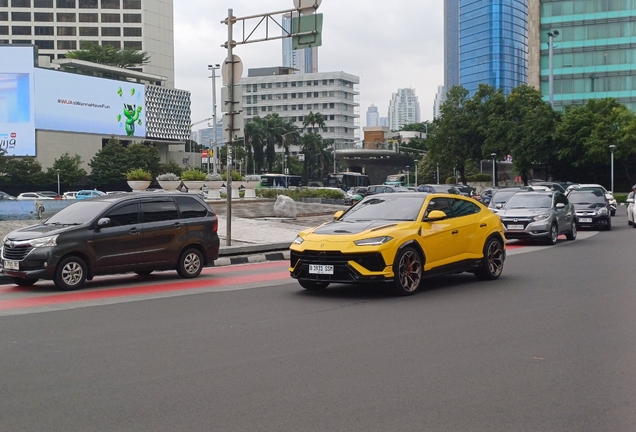 Lamborghini Urus Performante