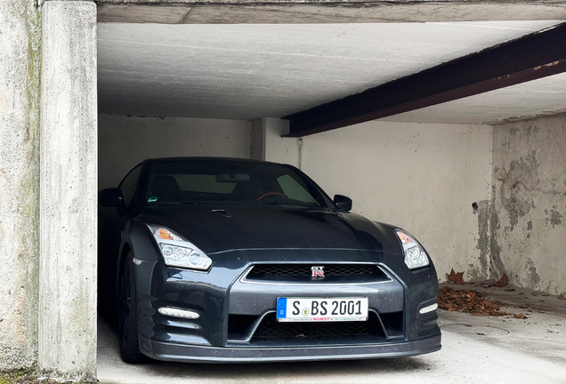 Nissan GT-R 2011