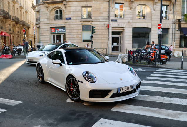 Porsche 992 Carrera 4S