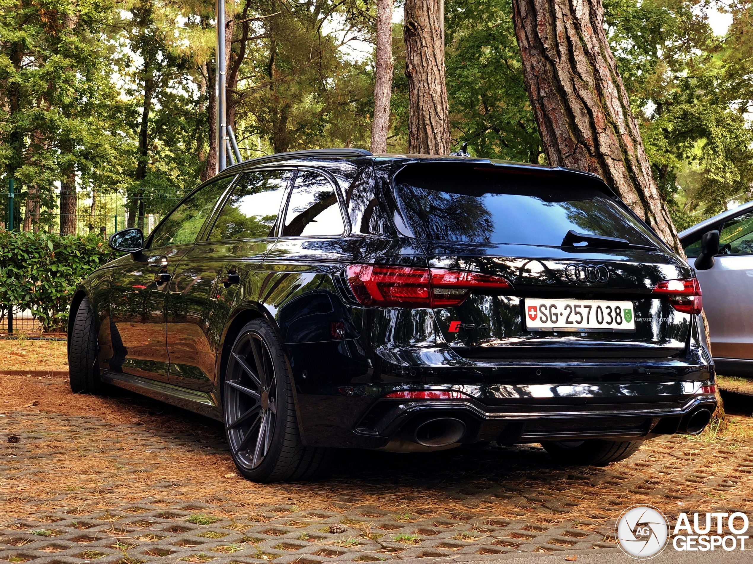 Audi RS4 Avant B9