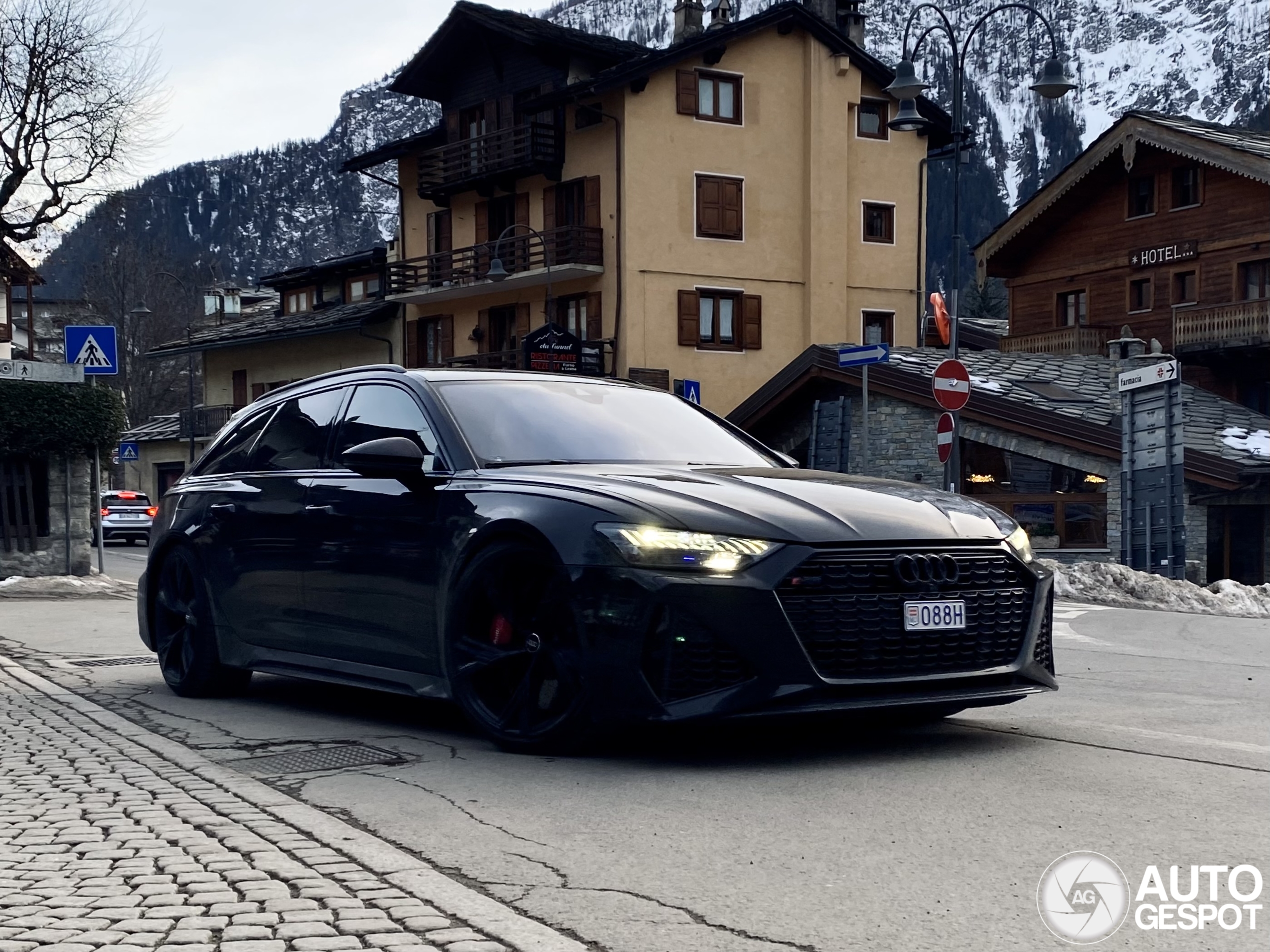 Audi RS6 Avant C8