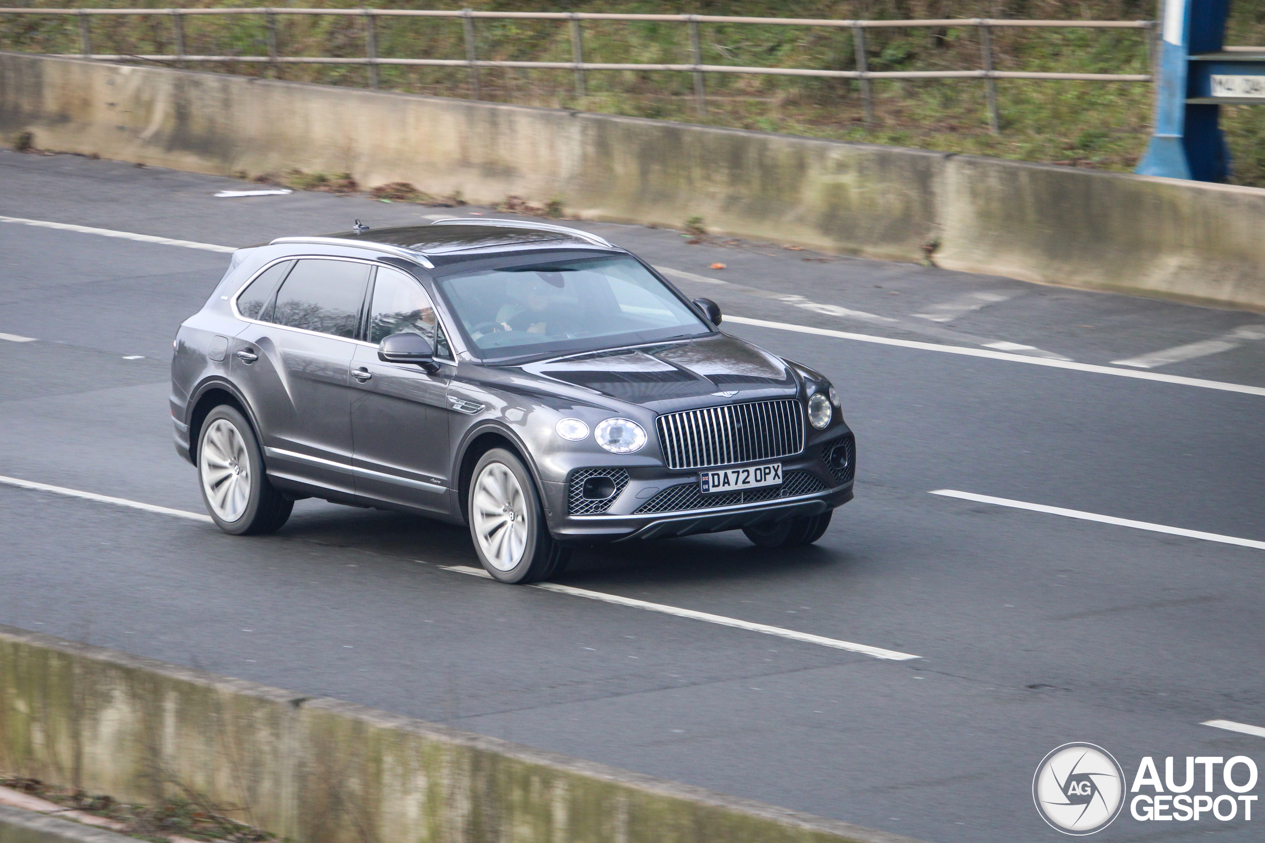 Bentley Bentayga Azure EWB First Edition