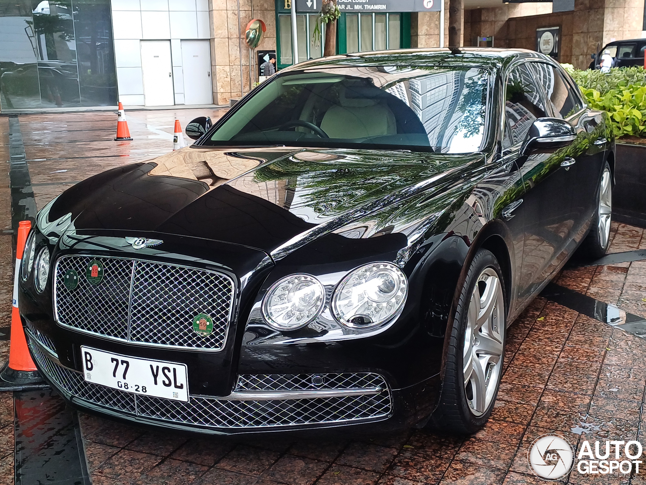 Bentley Flying Spur W12