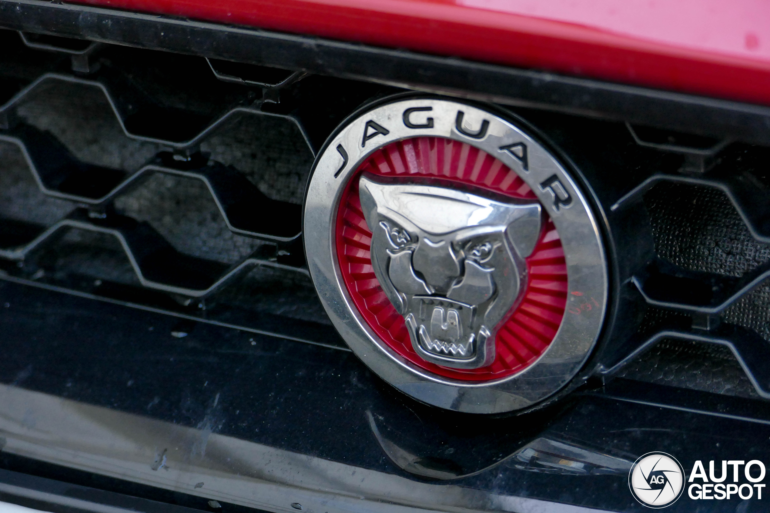 Jaguar F-TYPE R AWD Coupé