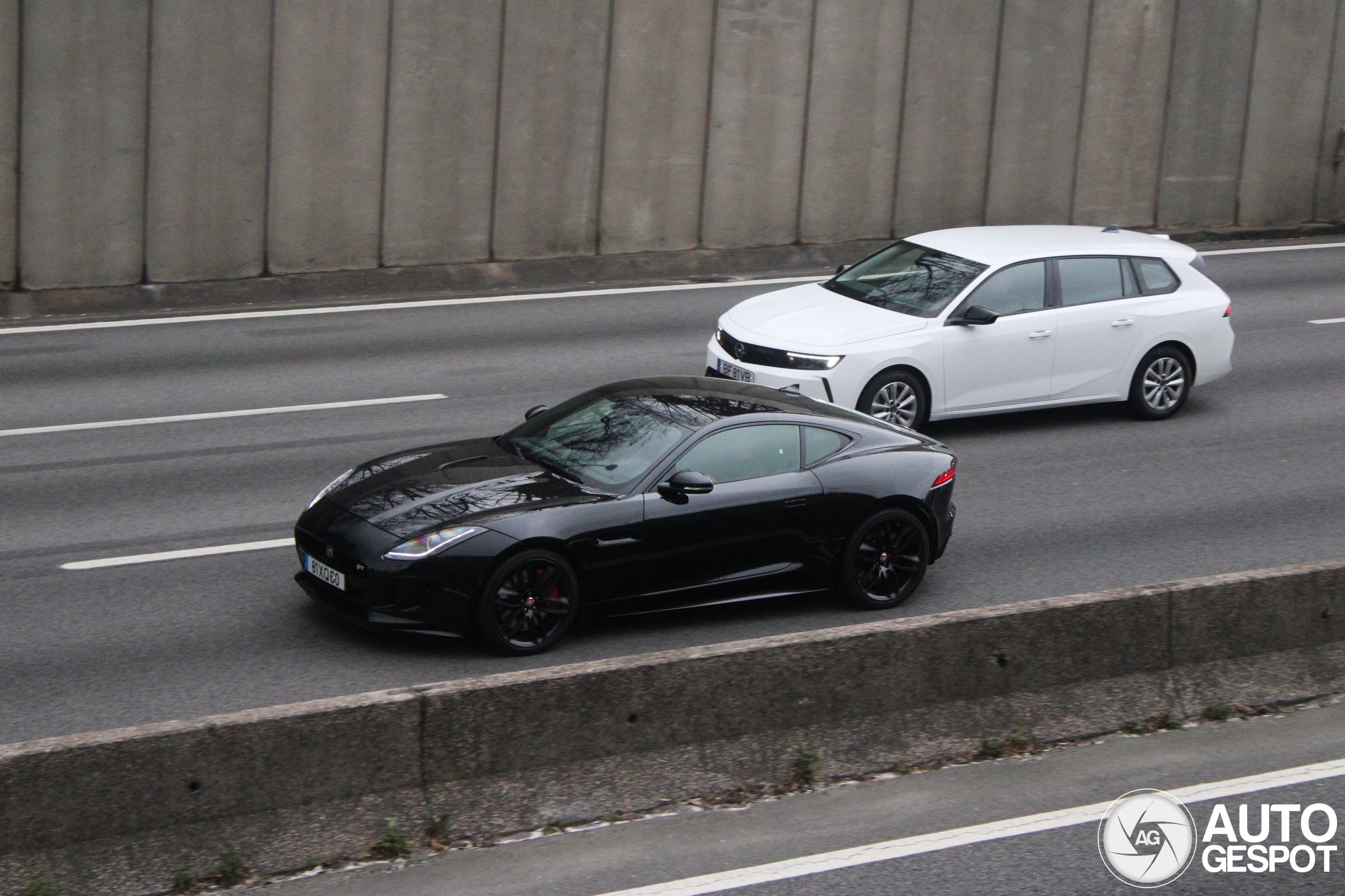 Jaguar F-TYPE R Coupé