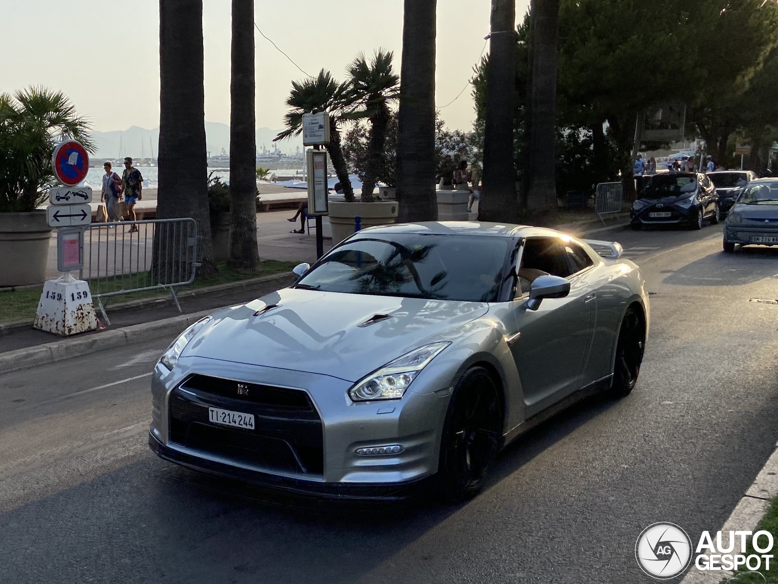 Nissan GT-R 2011