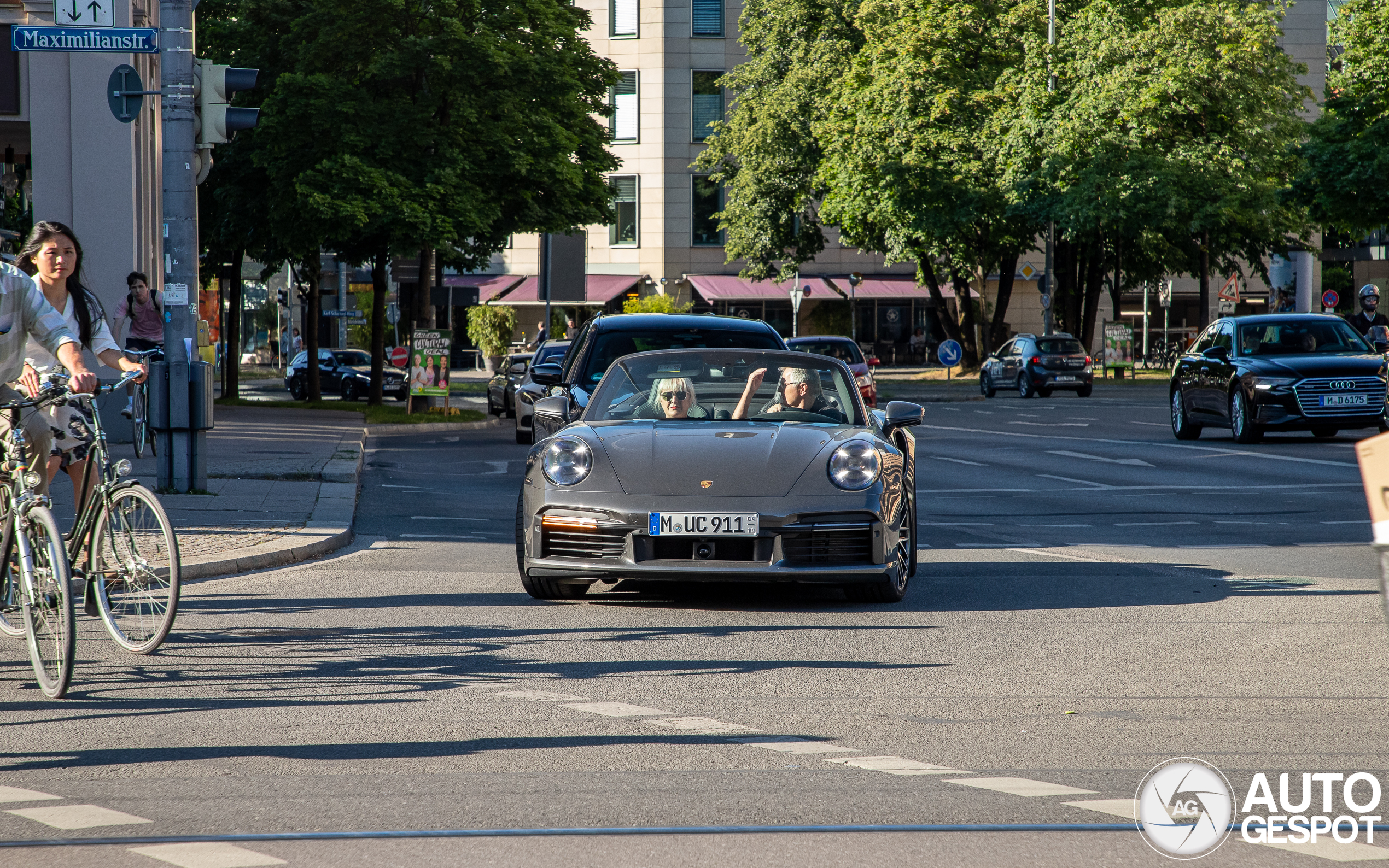 Porsche 992 Turbo Cabriolet