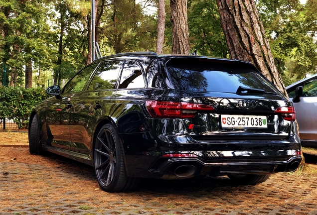 Audi RS4 Avant B9