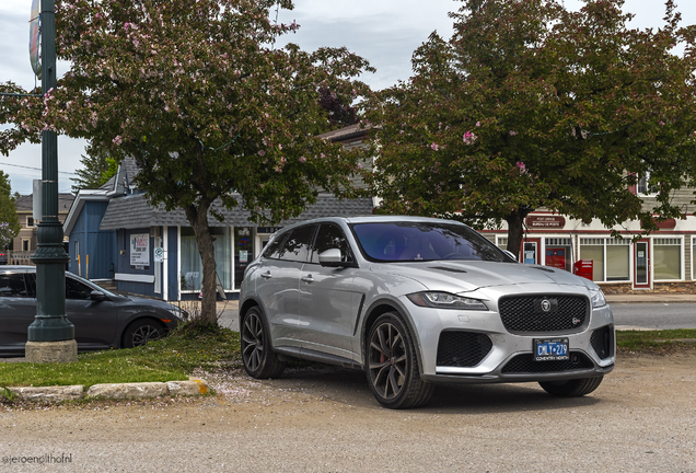 Jaguar F-PACE SVR