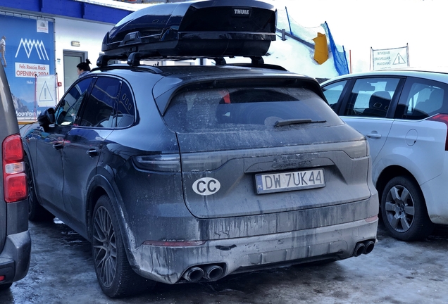 Porsche 9YA Cayenne GTS