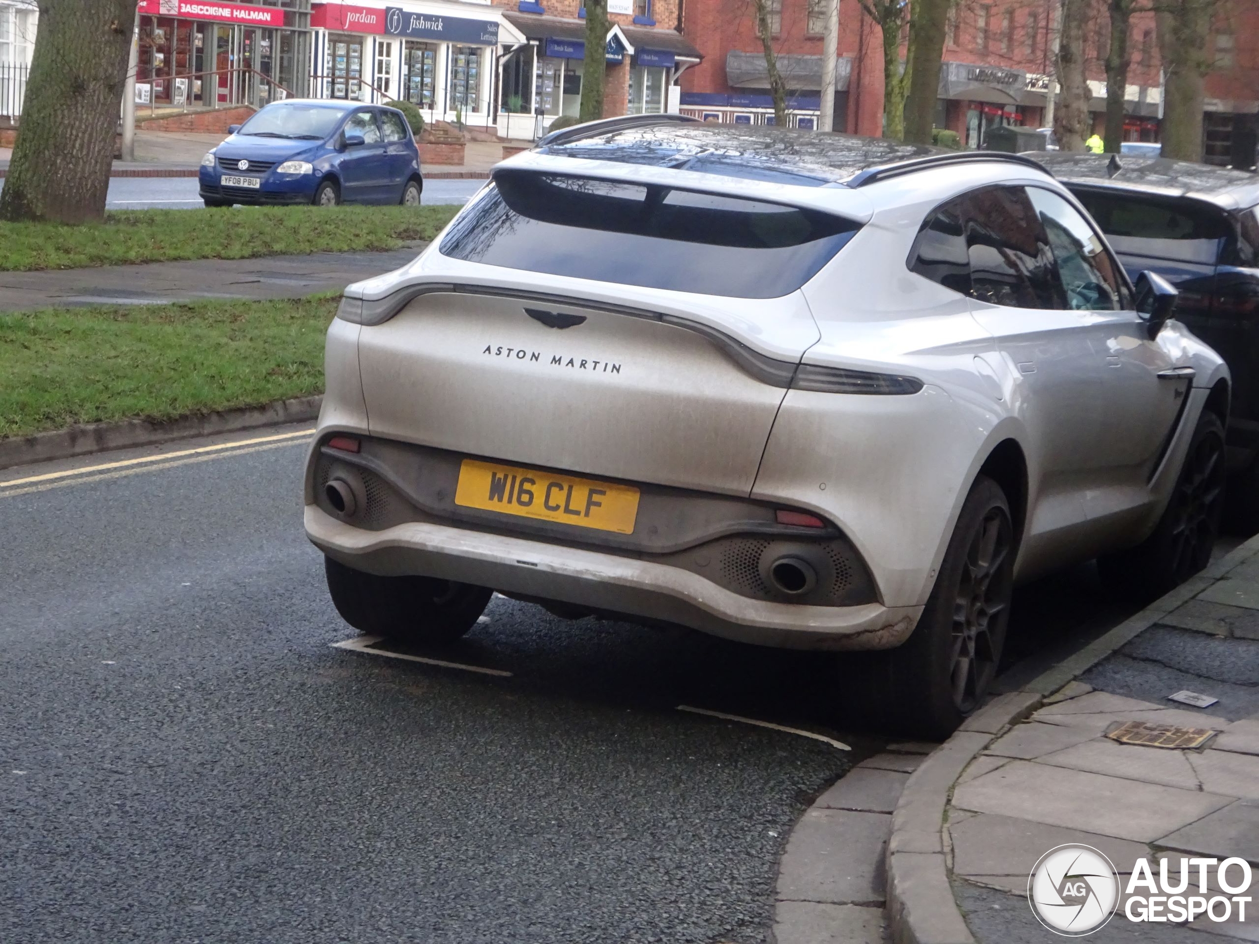 Aston Martin DBX