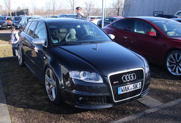 Audi RS4 Avant B7