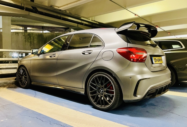 Mercedes-AMG A 45 W176 2015