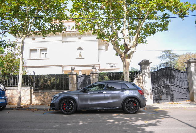 Mercedes-AMG GLA 45 X156