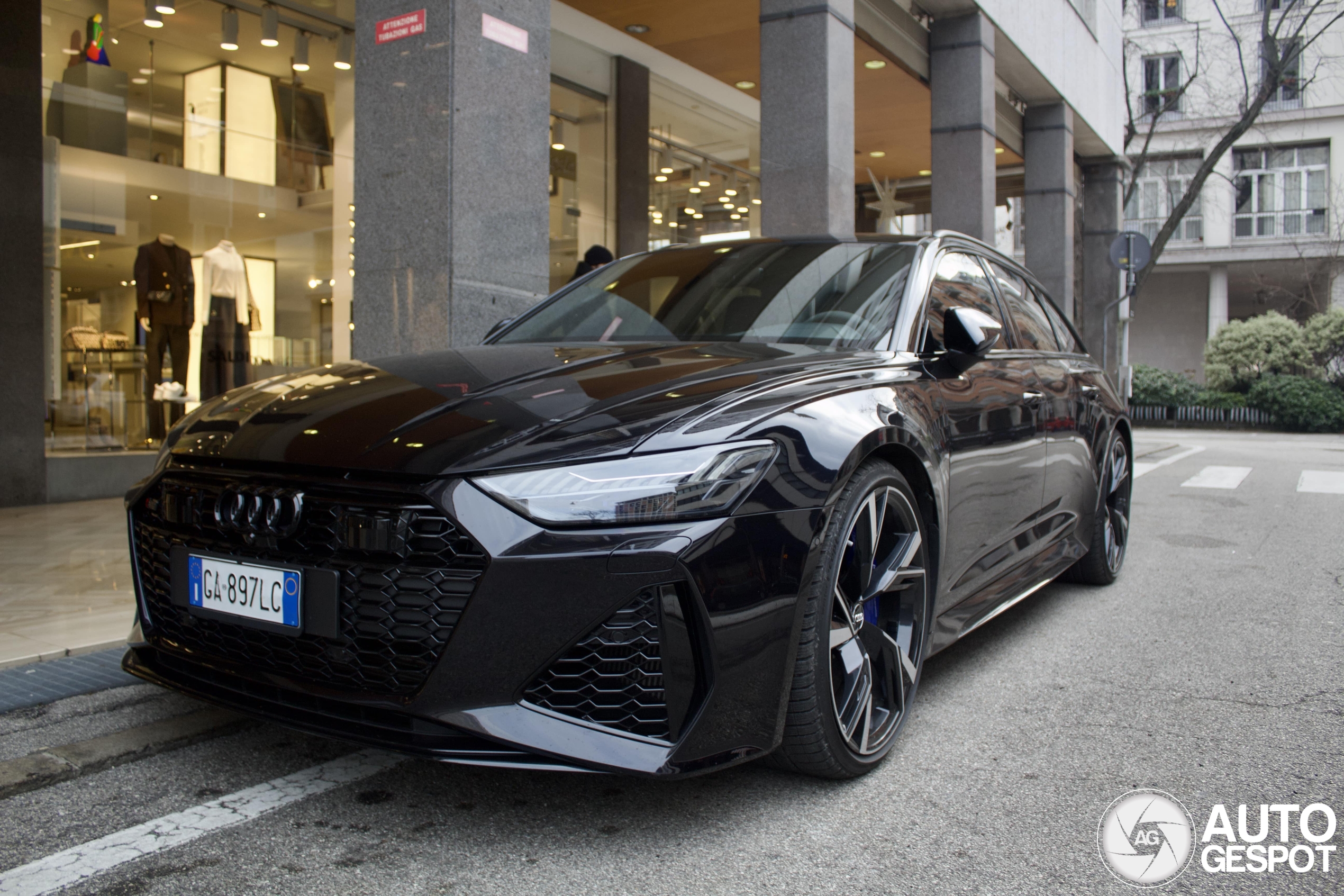 Audi RS6 Avant C8