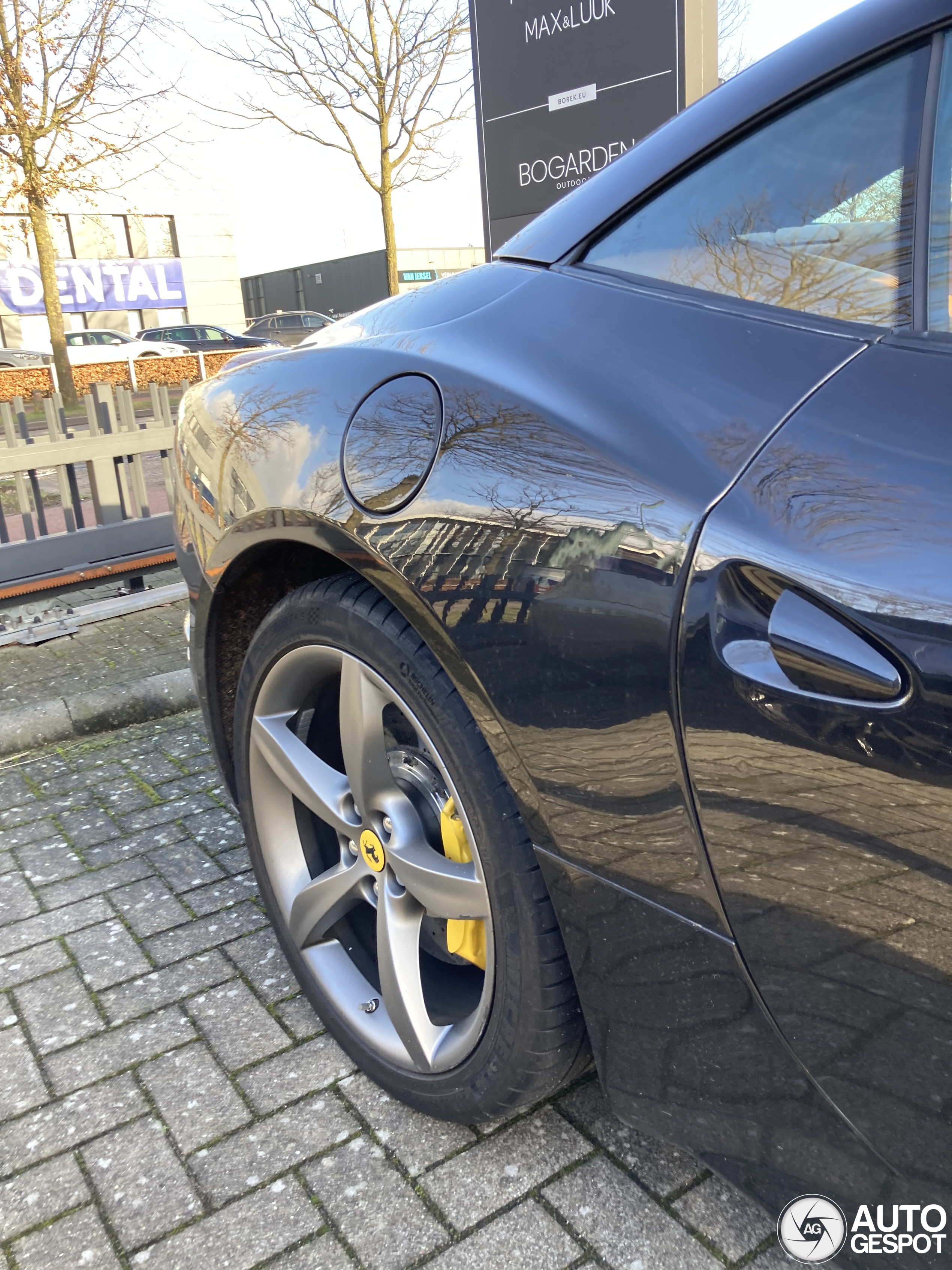 Ferrari California T