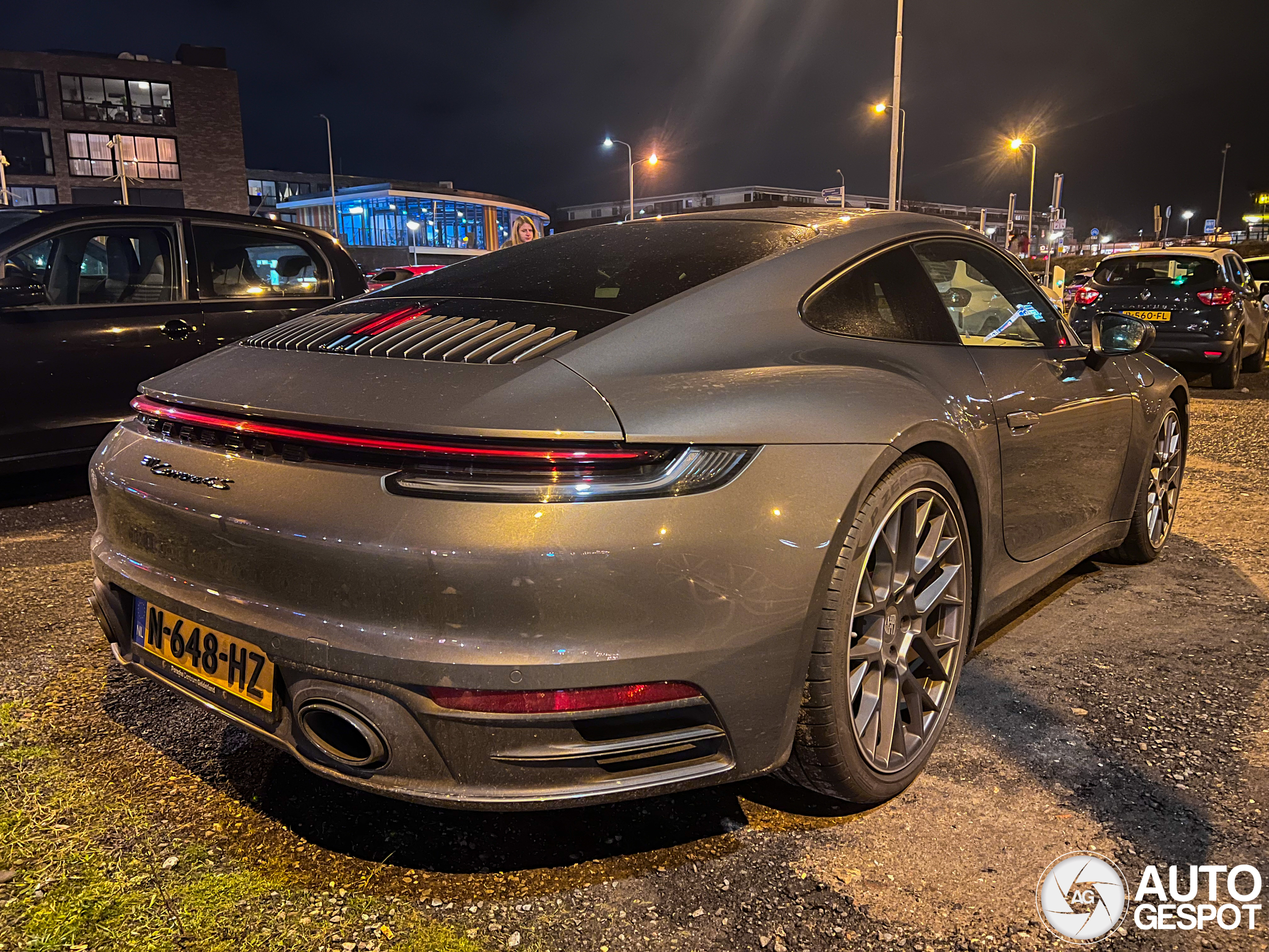 Porsche 992 Carrera 4S