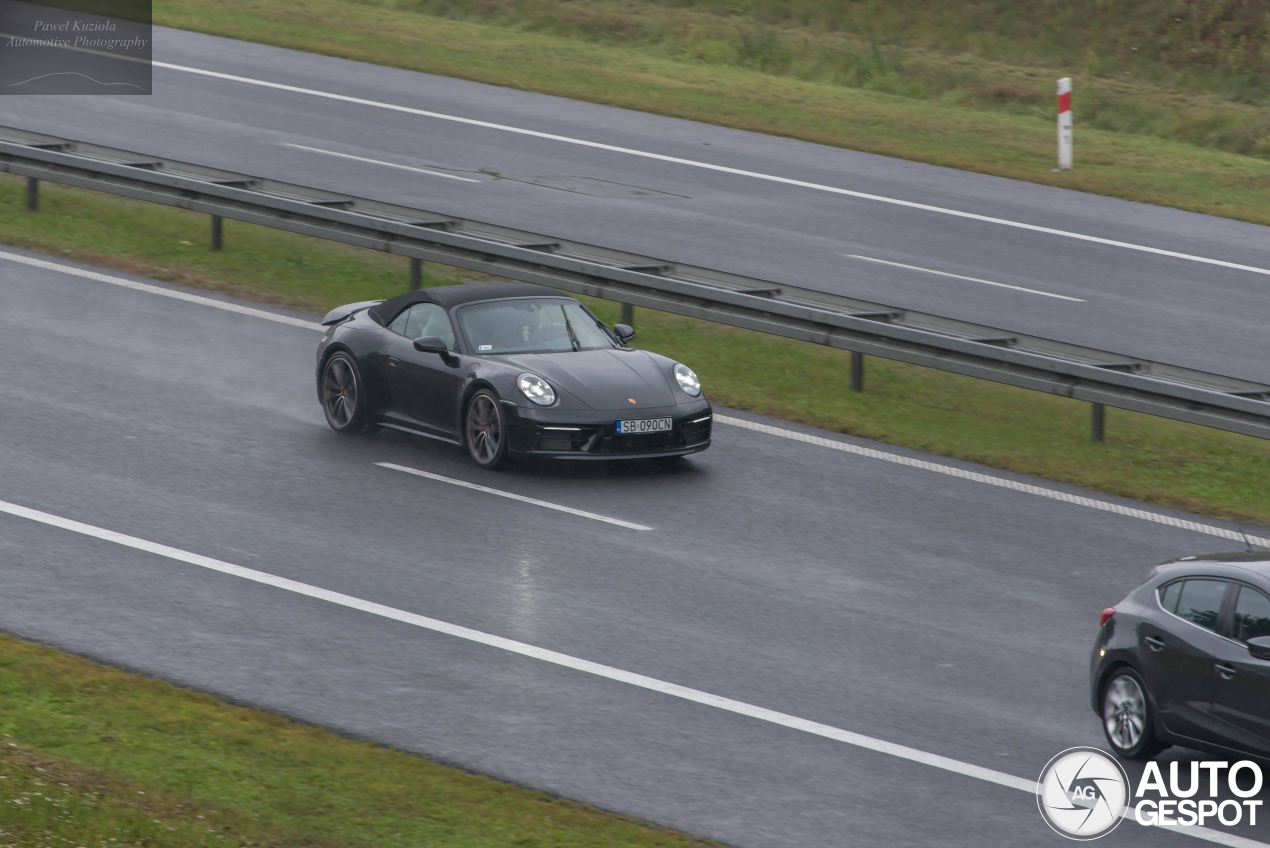 Porsche 992 Carrera 4S Cabriolet