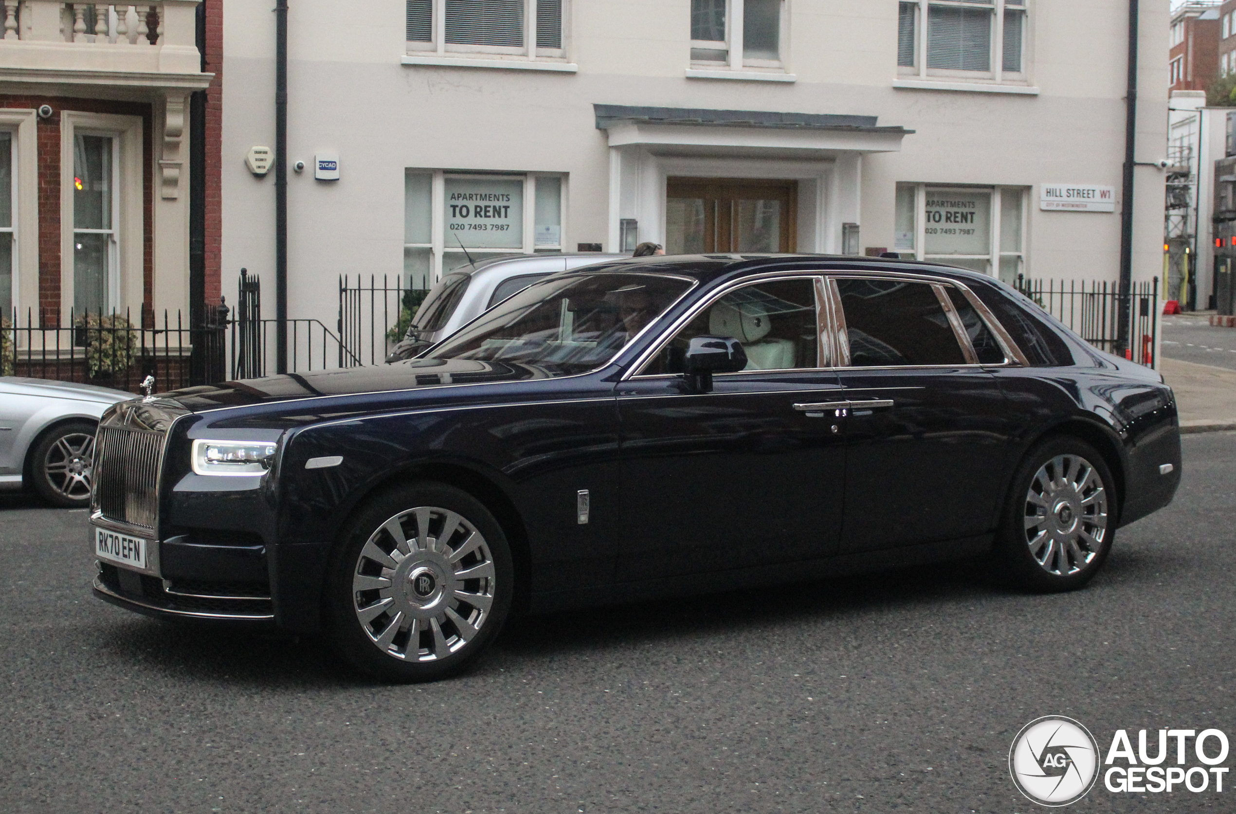 Rolls-Royce Phantom VIII EWB