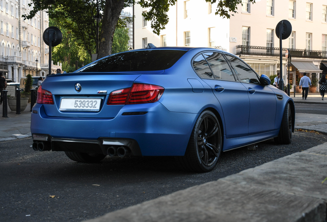 BMW M5 F10 2011