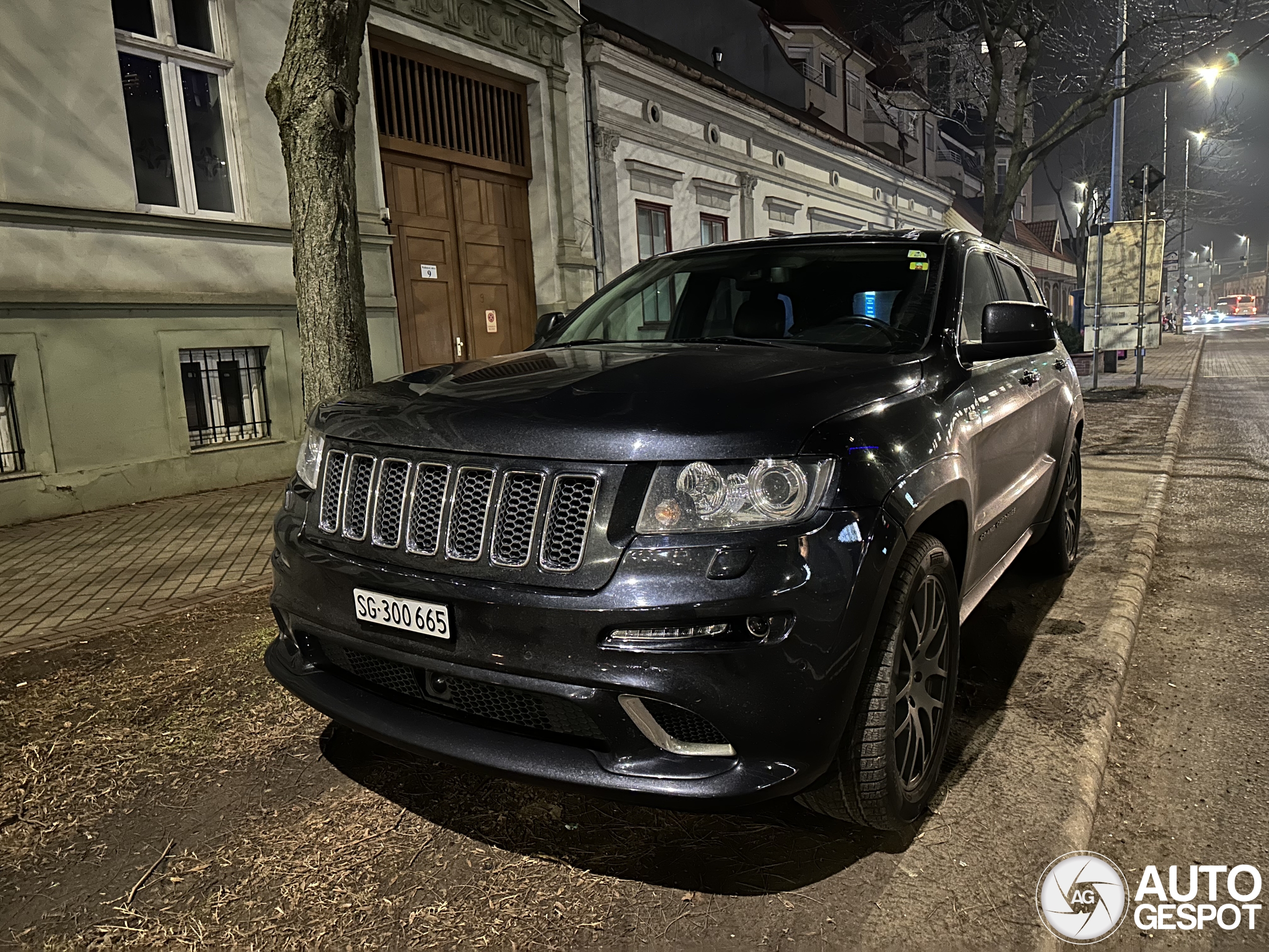 Jeep Grand Cherokee SRT-8 2012