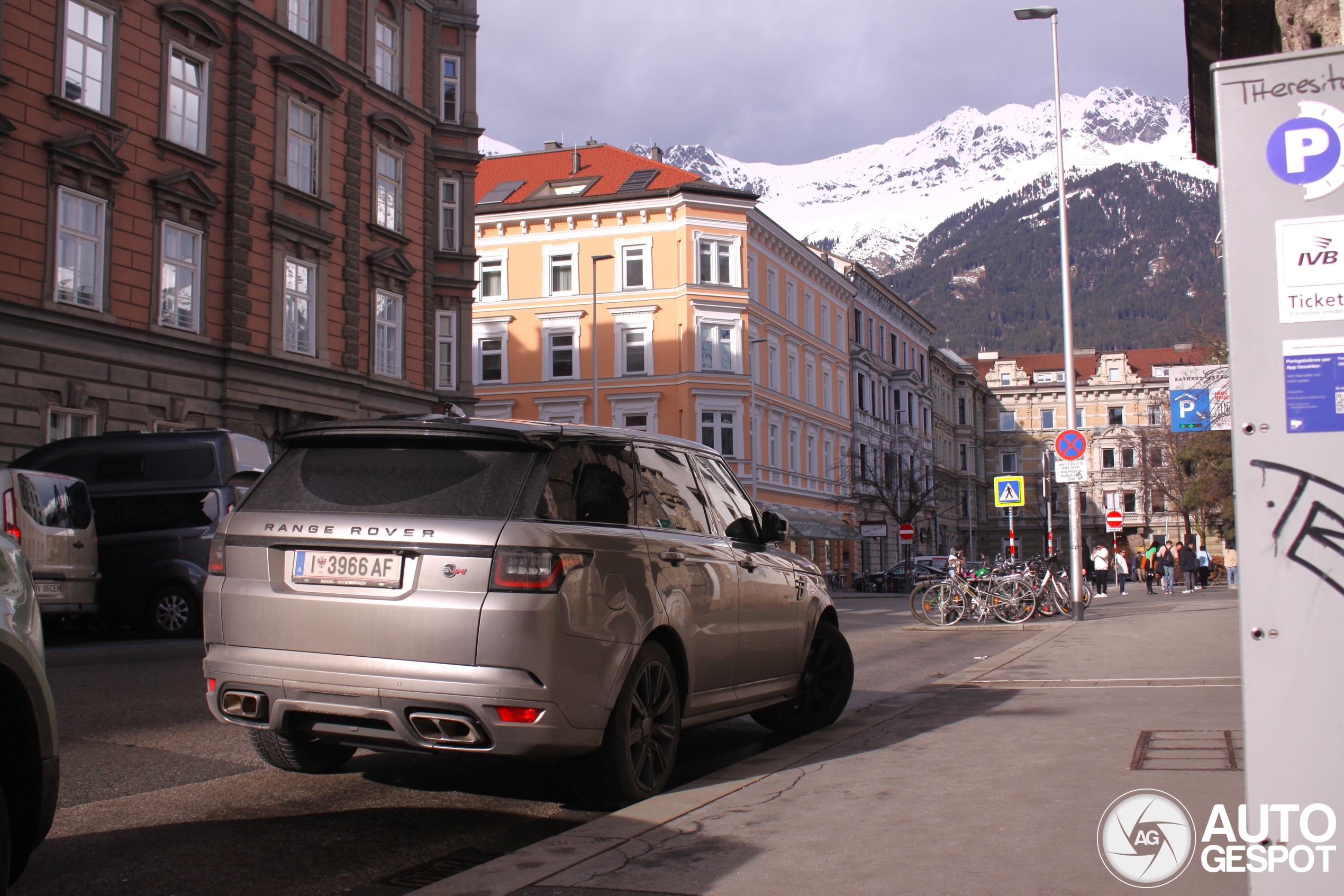 Land Rover Range Rover Sport SVR 2018