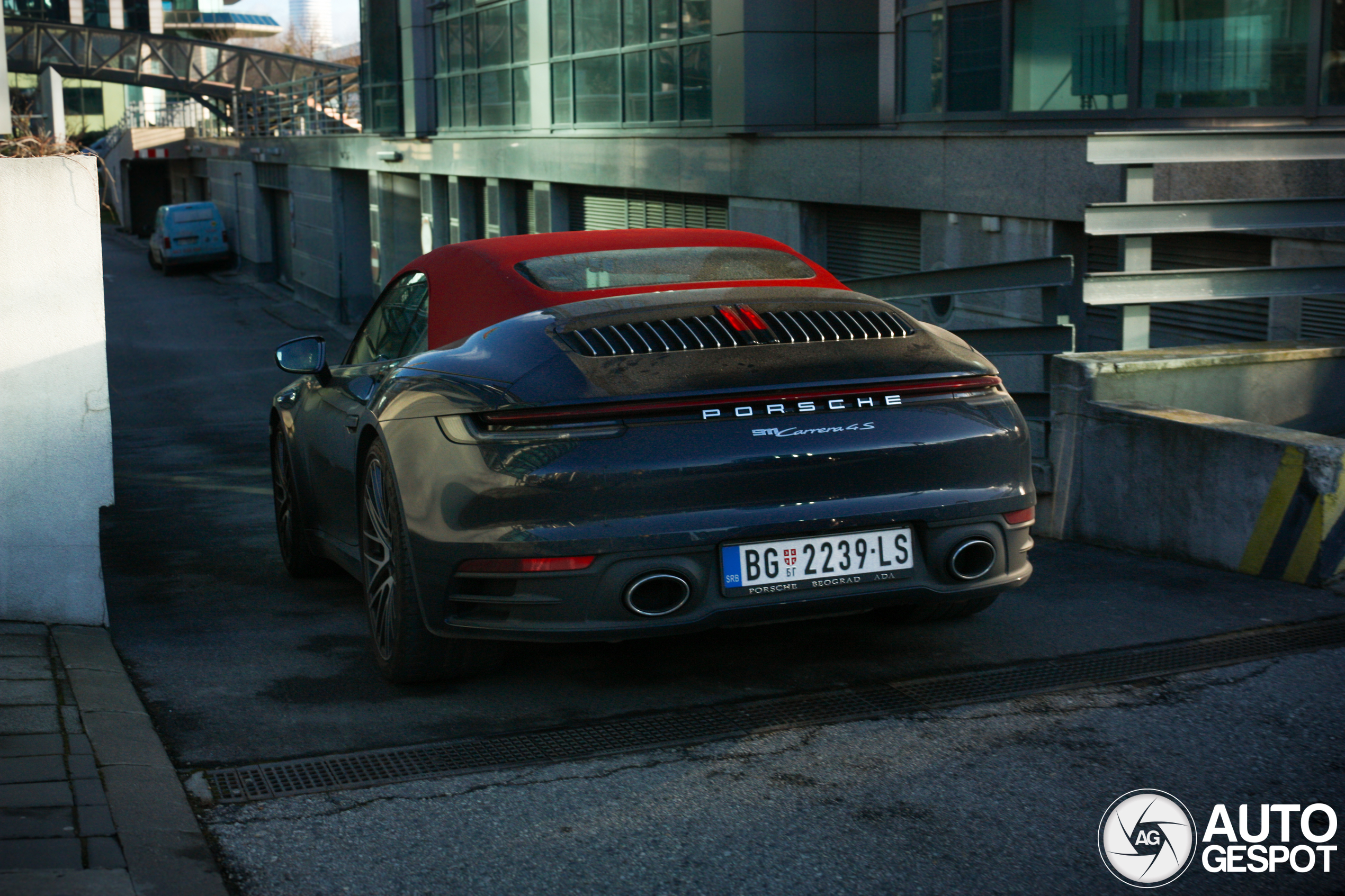 Porsche 992 Carrera 4S Cabriolet