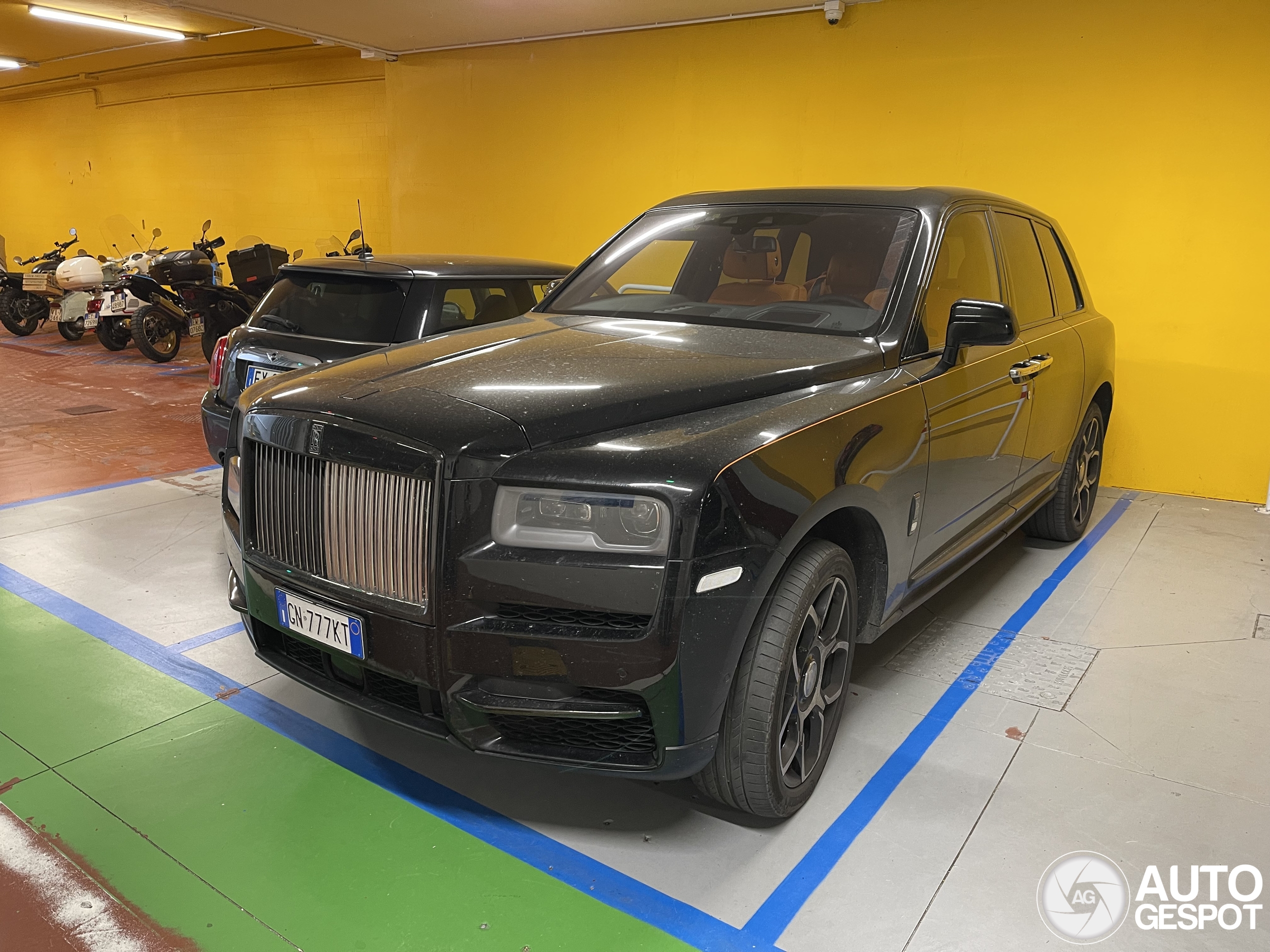 Rolls-Royce Cullinan Black Badge