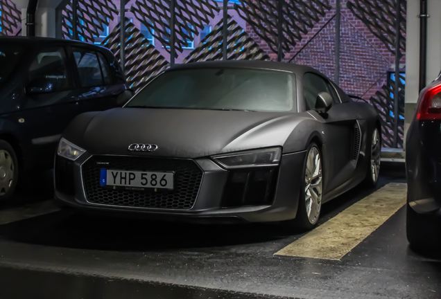 Audi R8 V10 Plus 2015