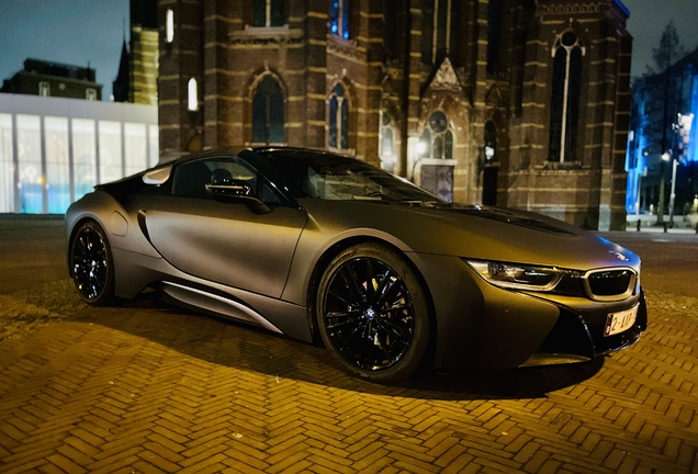 BMW i8 Roadster