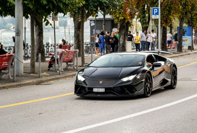 Lamborghini Huracán LP640-4 Performante