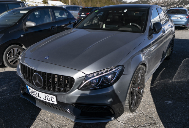 Mercedes-AMG C 63 S W205