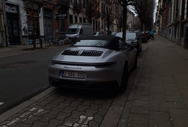 Porsche 992 Carrera 4 GTS Cabriolet