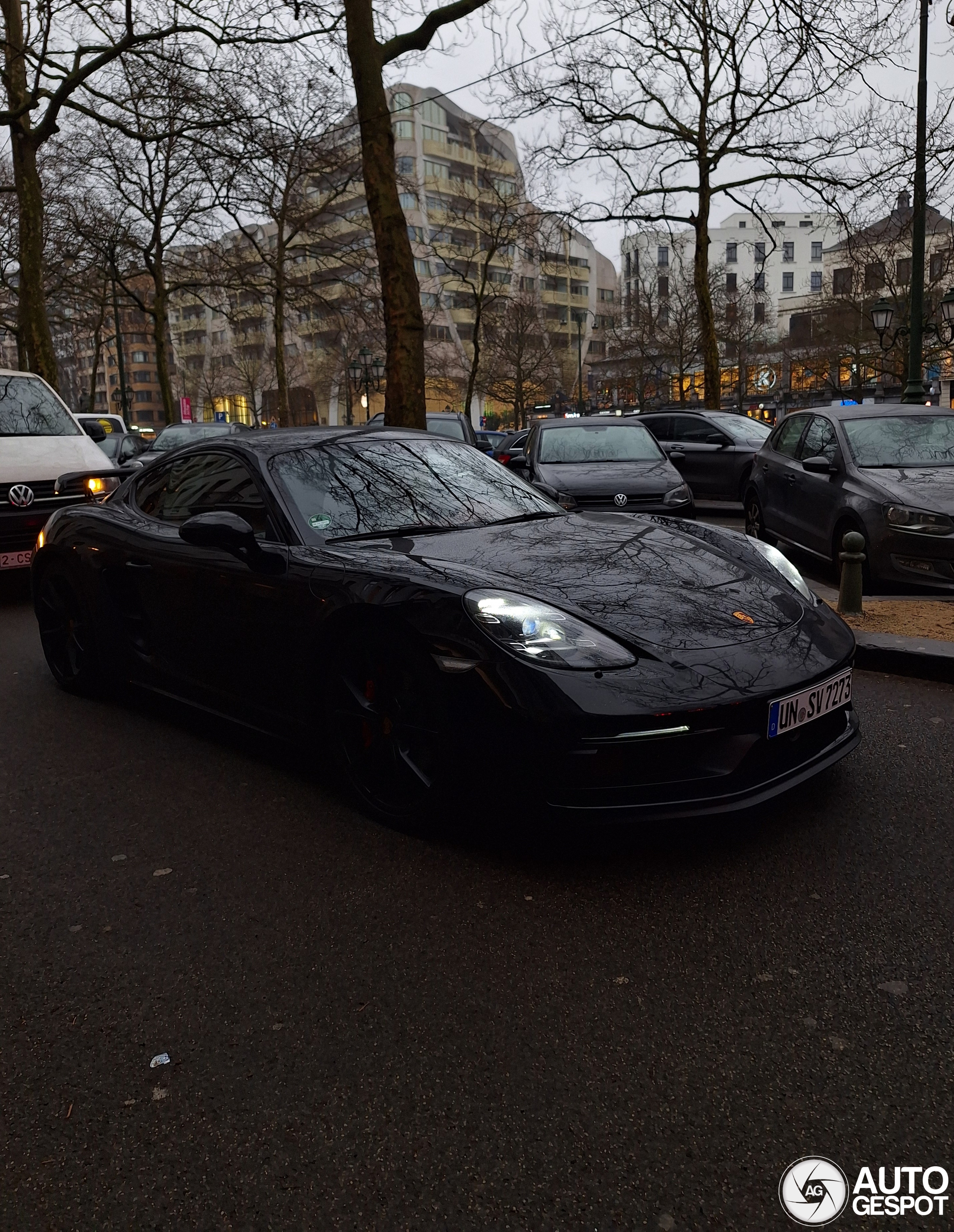 Porsche 718 Cayman GT4