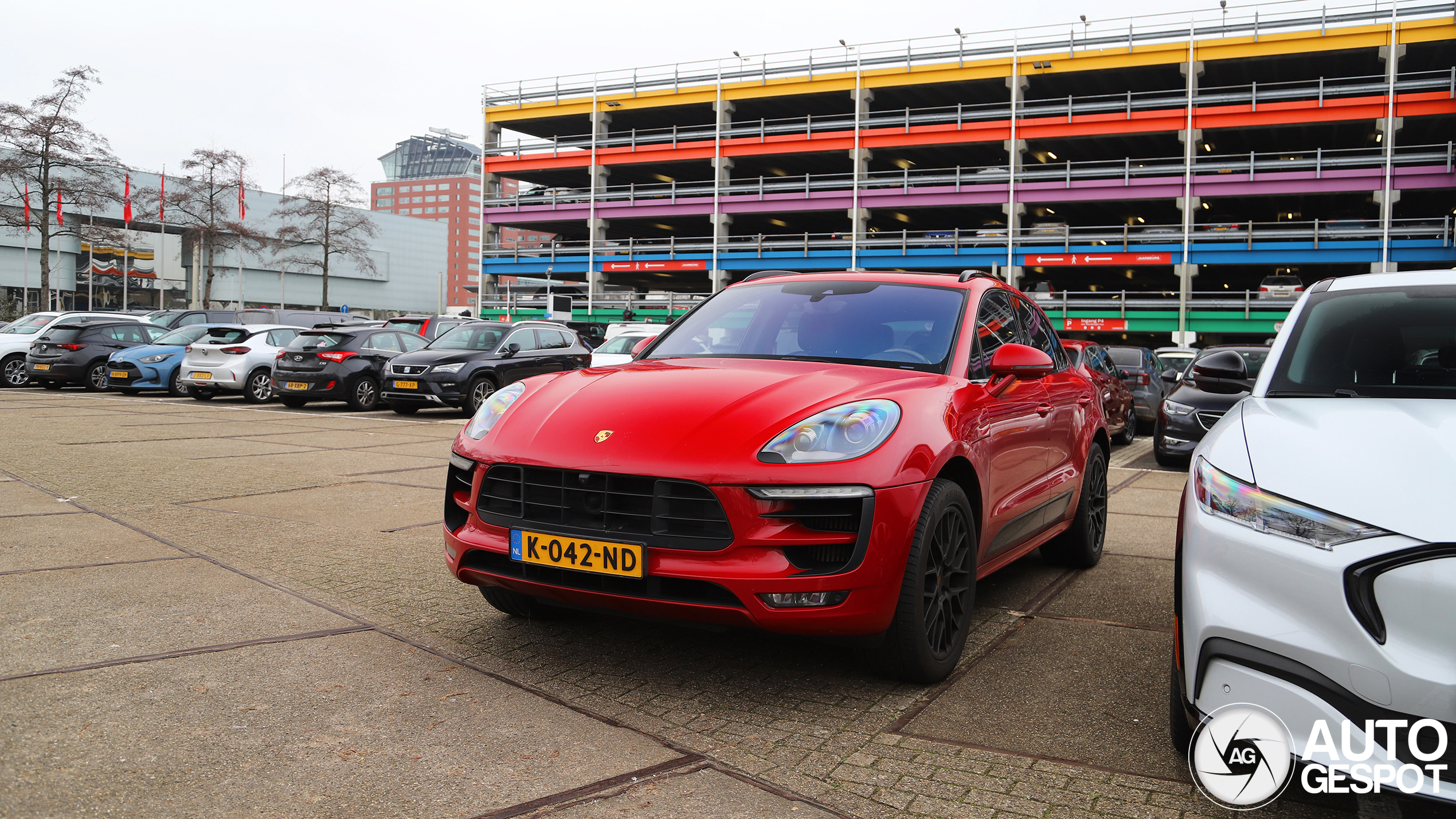 Porsche 95B Macan GTS